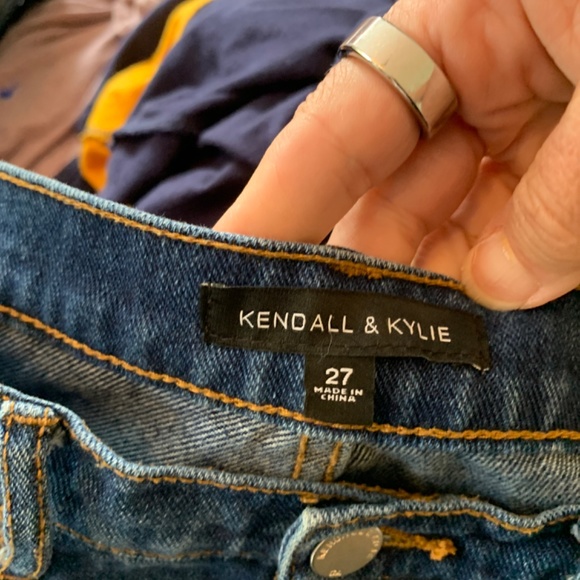 Kendall and Kylie Los Angeles distressed stretch jeans. Worn twice - Picture 3 of 4